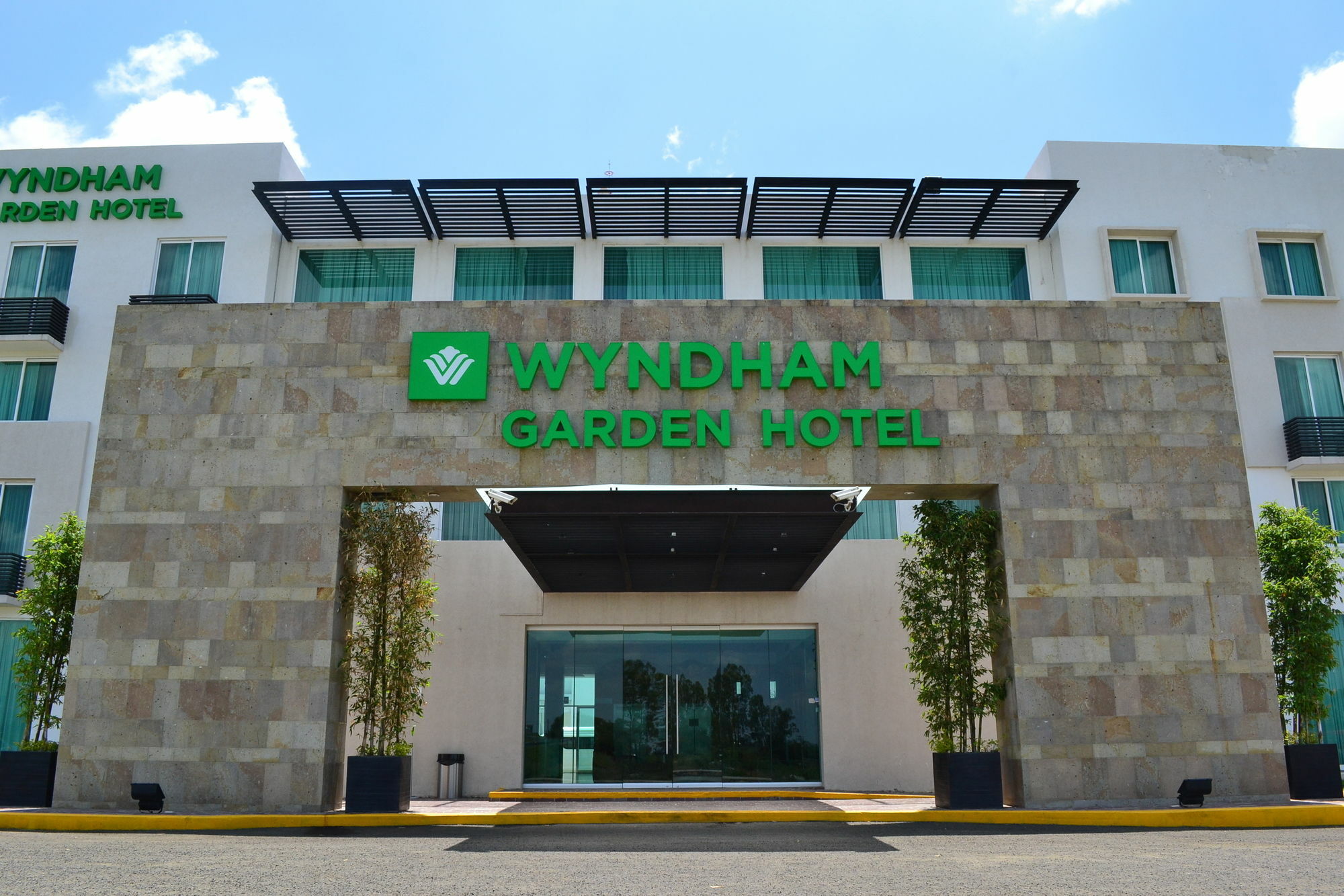 Wyndham Garden Silao Bajio Aeropuerto Hotel Ngoại thất bức ảnh